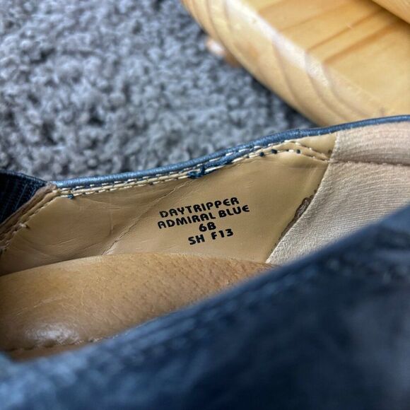 Earth Day Tripper Kitten Heel Shoe Womens 6 Leather Admiral Blue Slip On Pump - Picture 9 of 11